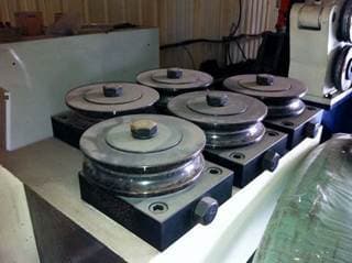 Vertical straightening rollers