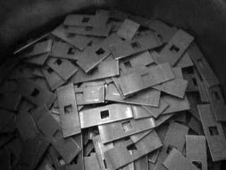 metal plates for fastening barrier-type road fences