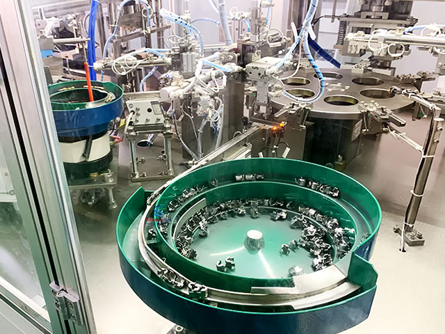 Appearance of assembly equipment for clamps